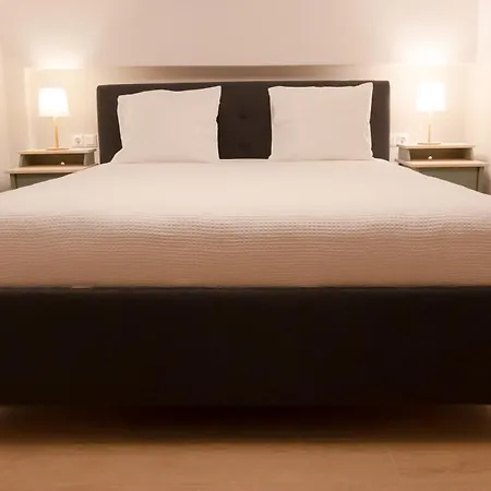 Anesis Luxury